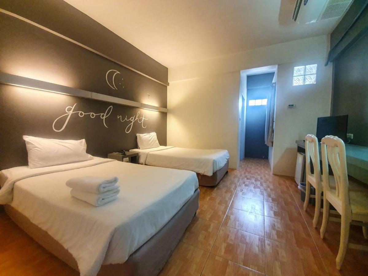 Bj City Hotel Surat Thani Esterno foto
